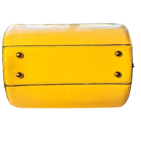 Patent Vinyl Dome Satchel Handbag  Cream Gold Frame Clasp  Structured Top Handle - Picture 7 of 13